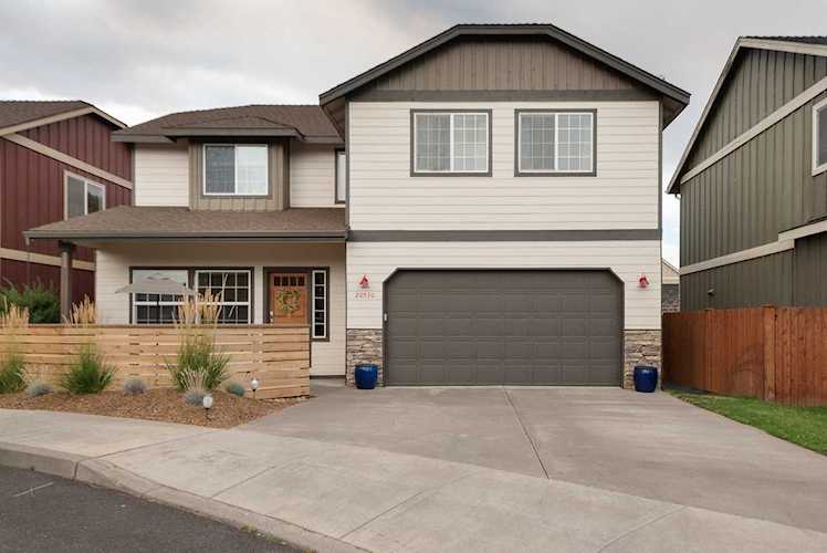 20530 Barrows Ct-Bend-OR-97702-Deschutes-Stevensborough Photo 1