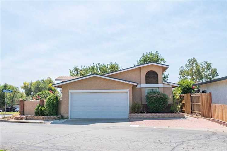 31833 Cinnabar Ln Castaic, CA 91384