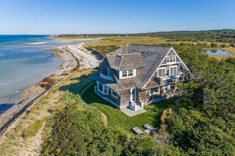 8 Wigwam Road Falmouth, MA 02540