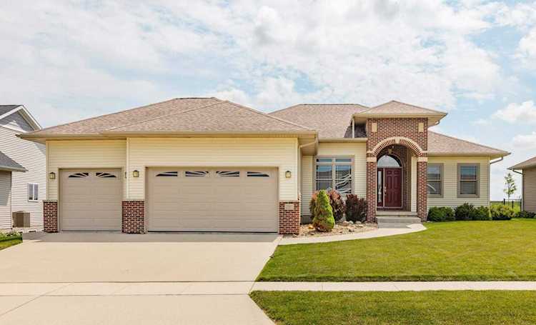 2001 Green Creek Rd Cedar Falls IA 50613 | home for sale | MLS#:20223496 Photo 1