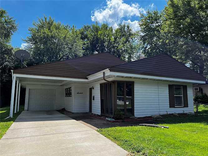 16 Saint Laurence Dr Florissant, MO 63031 | MLS 22059345 Photo 1