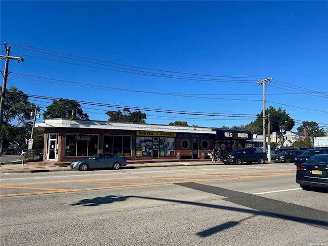 3351-3357 Merrick Rd Wantagh, NY 11793