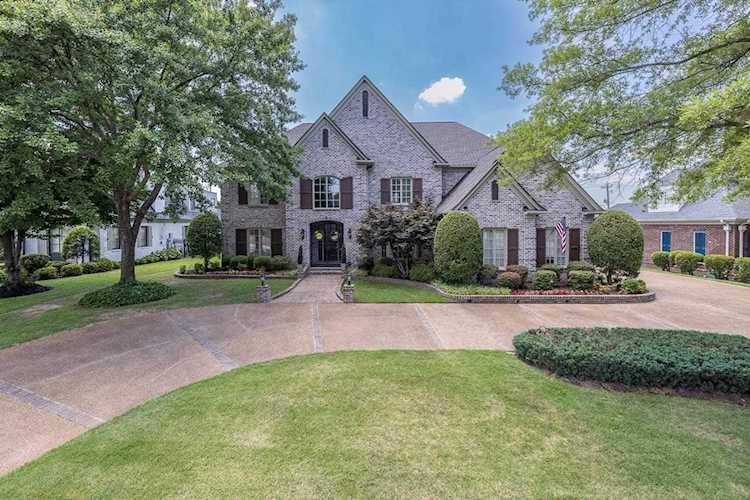 872BSearch BHHS Taliesyn homes for sale in Germantown, Collierville