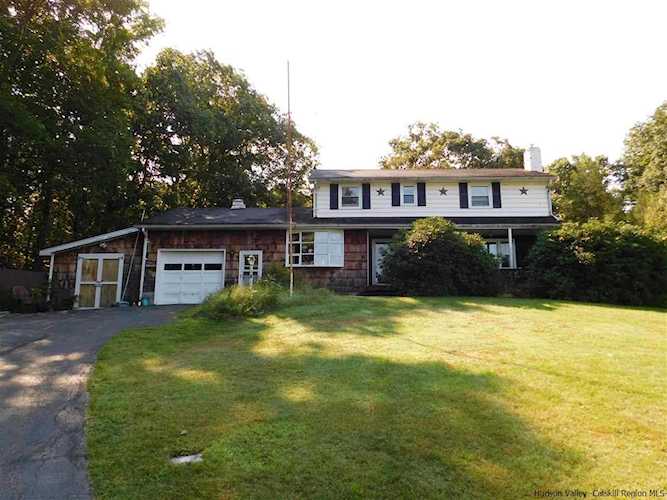 50 Brooks Dr Kerhonkson, NY 12446