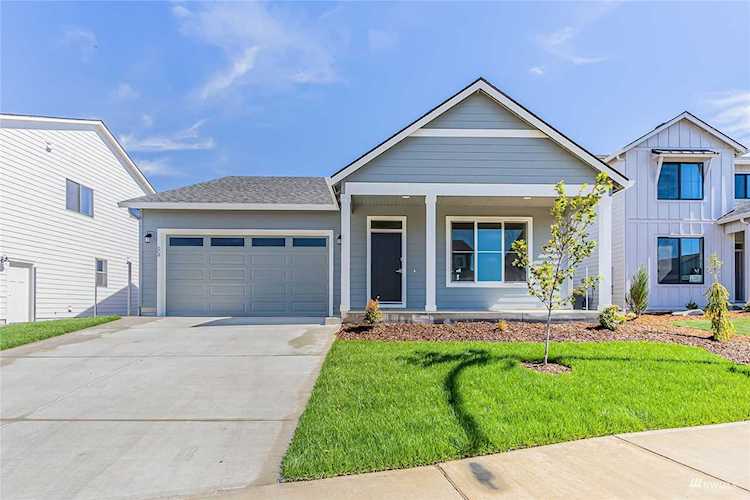 608 Cardinal Ave Winlock, WA 98596