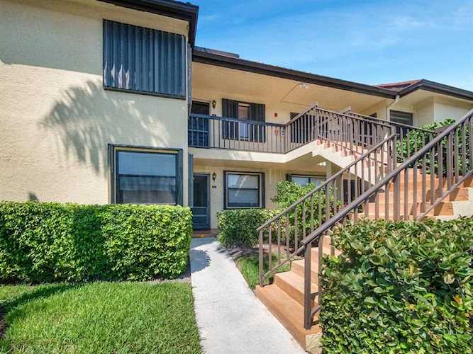4693 E E Lucerne Lakes Boulevard #101 in Lake Worth, FL Photo 1