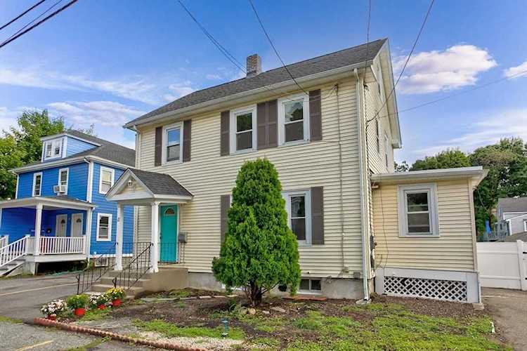 11 North Warren Street Woburn, MA 01801