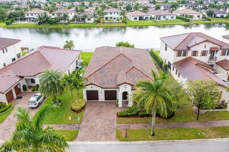 3091 NW 82nd Way Cooper City, FL 33024