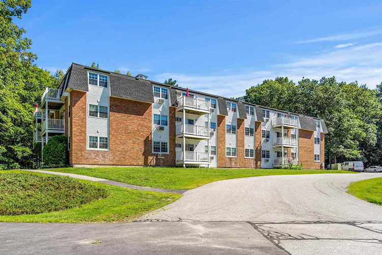39 Ernest Ave #106 Exeter, NH 03833