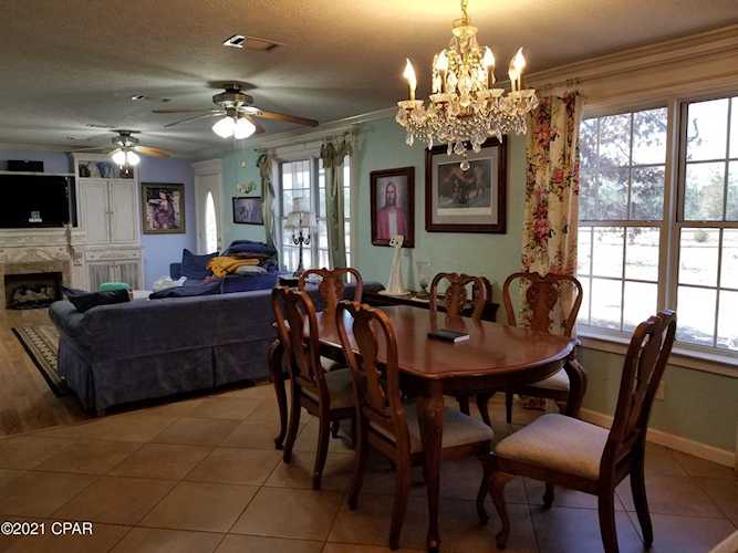 17122 Norma Ln Fountain, FL 32438