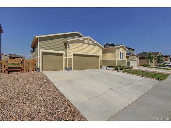 1221 Huntington Ave Dacono, CO 80514