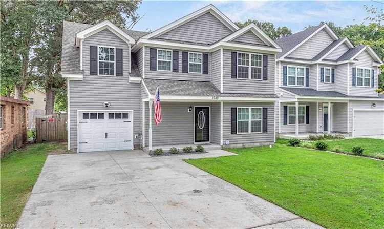 1640 Laurel Ave Chesapeake, VA 23325 home for sale, MLS#10456131 - Crescas Real Estate Photo 1