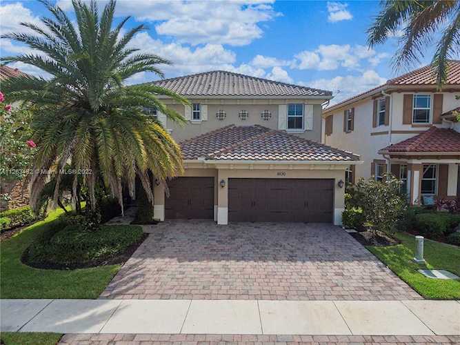 8630 Waterside Ct Parkland, FL 33076