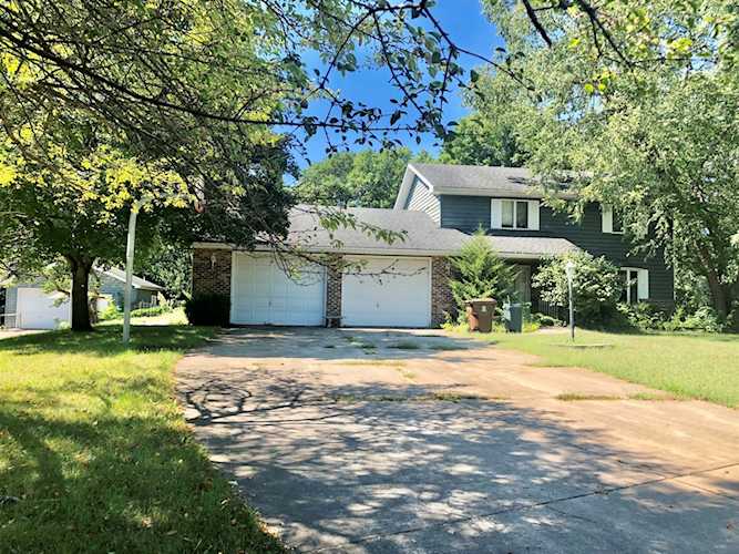 3875 N Chamlin Dr Morris, IL 60450