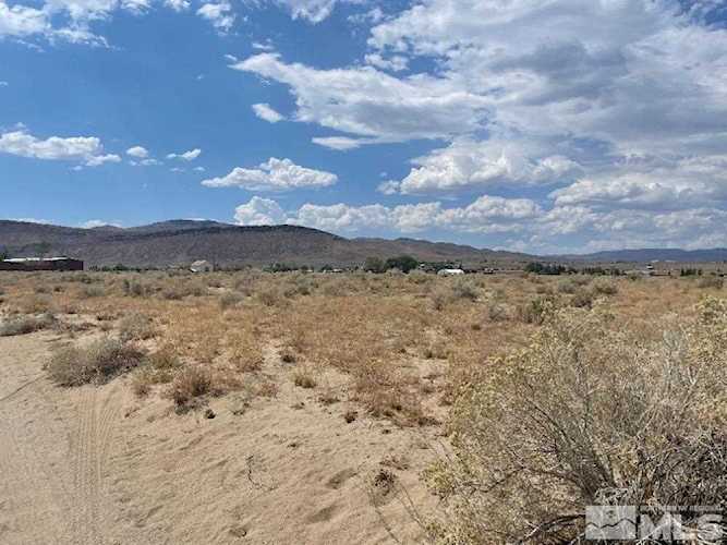 1100 E Cougar, Silver Springs, NV 89429 – PHOTOS – MLS #220011193 Photo 1