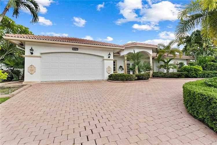 12699 Headwater Cir Wellington, FL 33414