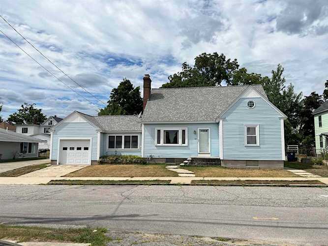 59 Blossom St Nashua, NH 03060