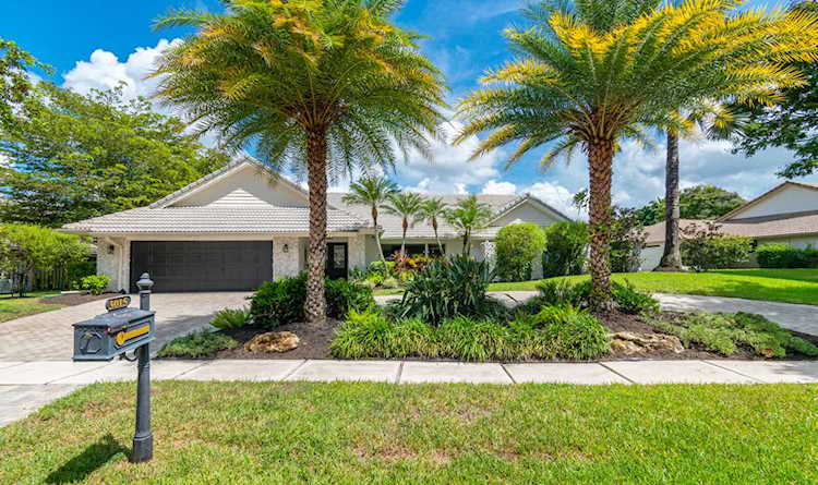 3015 Canterbury Drive Boca Raton, FL 33434
