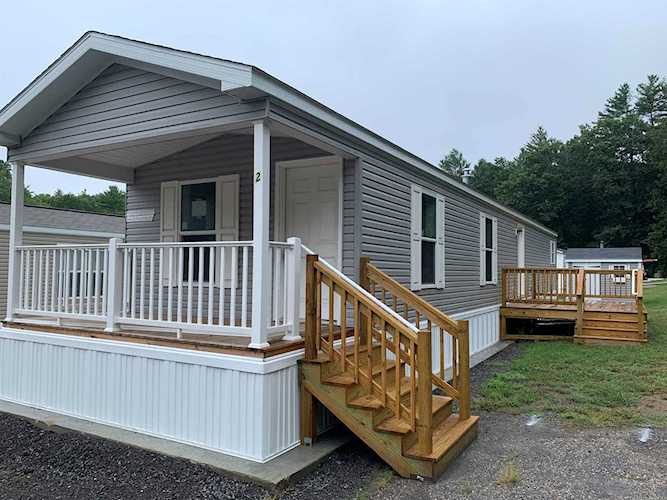 2 Roby Ln Lee, NH 03824