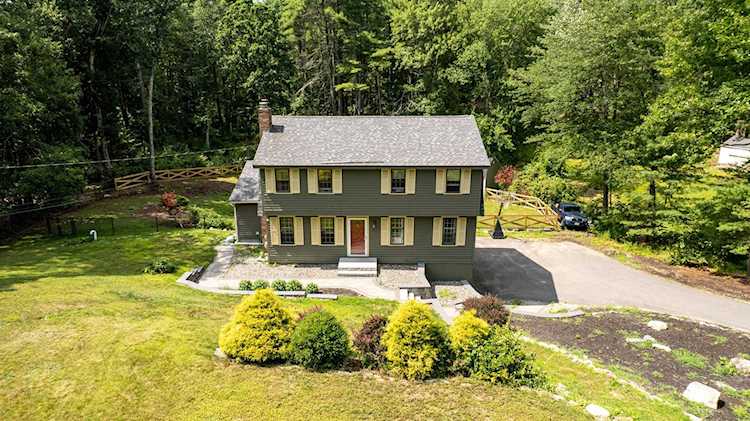 10 New Rd Windham, NH 03087
