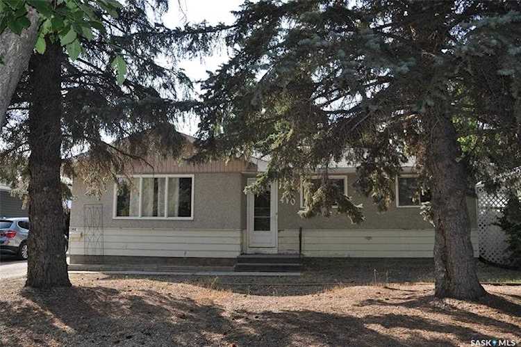 410 N Argyle St Regina, SK S4R 4C8
