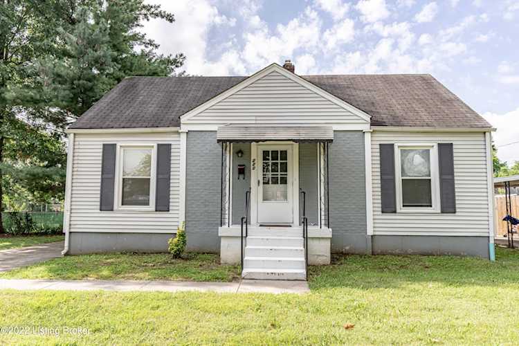 220 Iroquois Ave, Louisville, KY 40214 - Saint Thomas Moore $160,000 Photo 1
