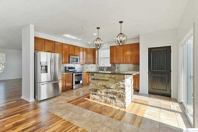 8723 S 66th Ave Papillion, NE 681330000 | MLS 22217226 Photo 1