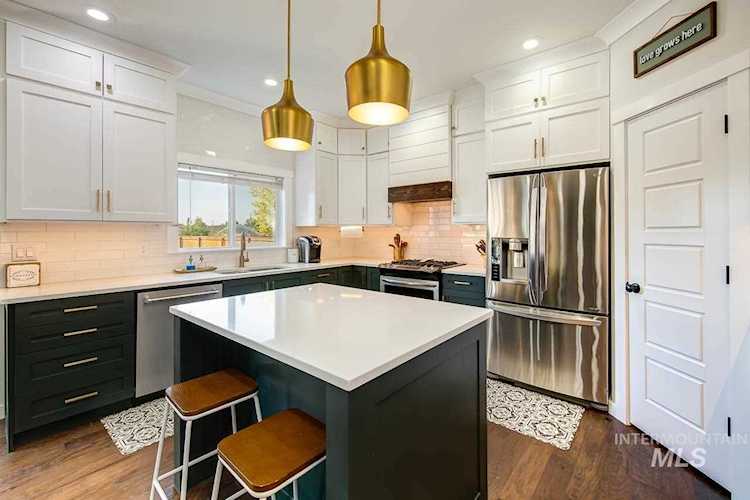 1527 Avellino Brooke Ct Nampa, ID 83686