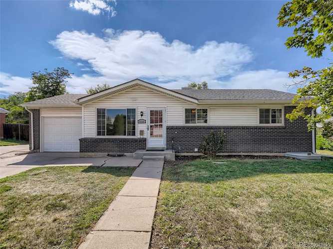 6765 S Bellaire Way Centennial, CO 80122