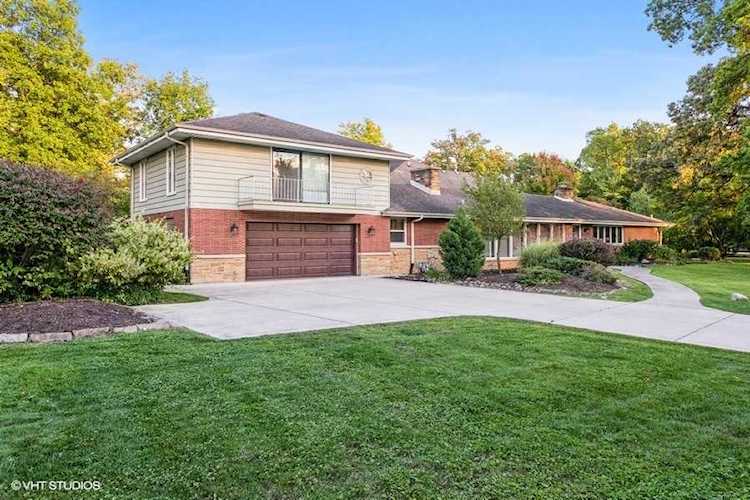191 Twin Oaks Dr Oak Brook, IL 60523 | MLS 11627662 Photo 1