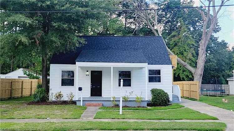 614 Surry St Portsmouth, VA 23707 home for sale, MLS#10453040 - Crescas Real Estate Photo 1