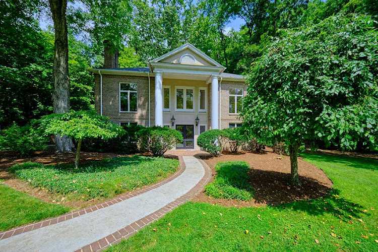 114 Grants Gap White Sulphur Springs, WV 24986