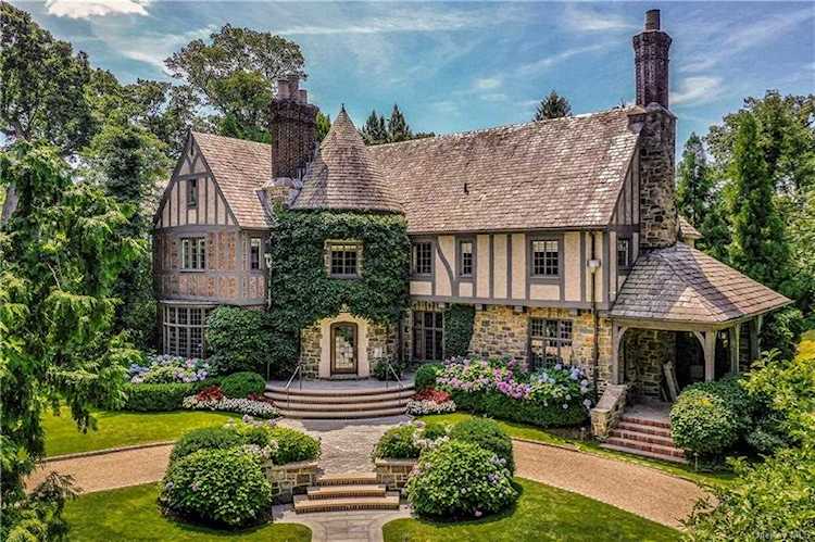 42 Masterton Rd Bronxville, NY 10708