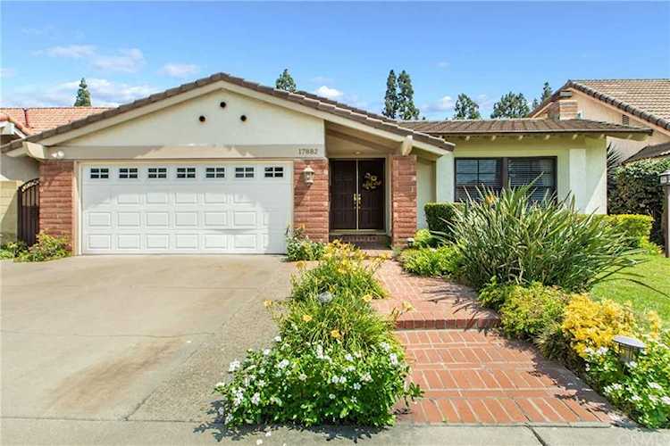 17882 Hoffman Ave Cerritos, CA 90703