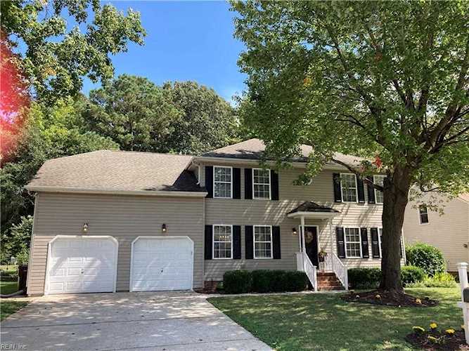 627 Aguila Dr Chesapeake, VA 23322
