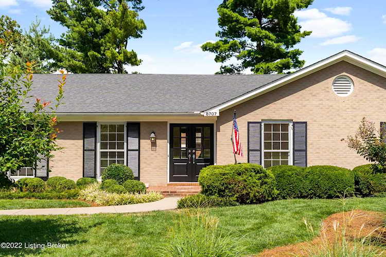 8707 Storrington Ct Louisville, KY 40222