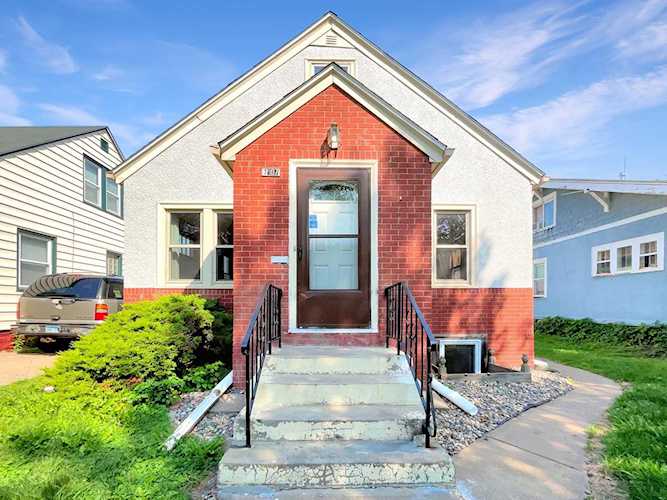 1007 5th Street E Saint Paul, MN 55106