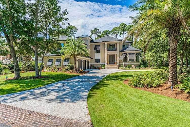 2 Wicklow Dr Hilton Head Island, SC 29928
