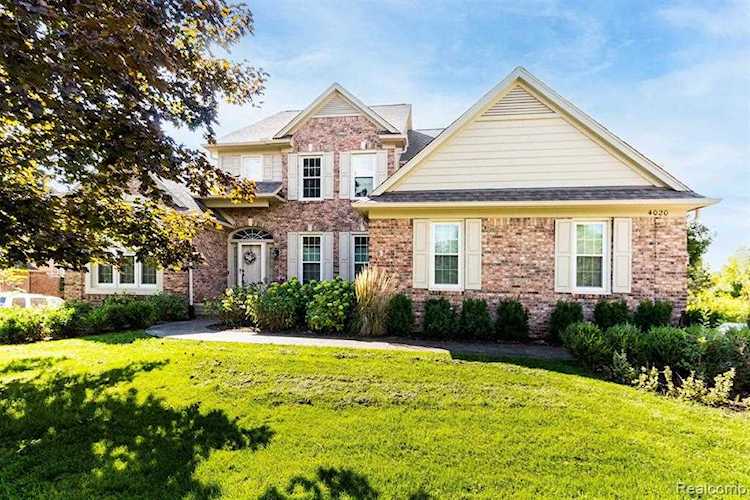 4020 Calumet, Rochester, MI 48306 in The Crossings Sub No 4|Oakland MLS# 60137234 Photo 1