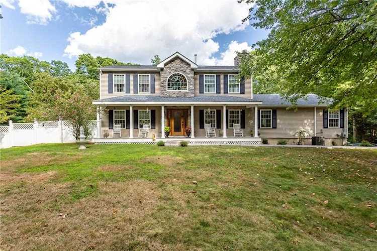 21 Cross St Rehoboth, MA 02769