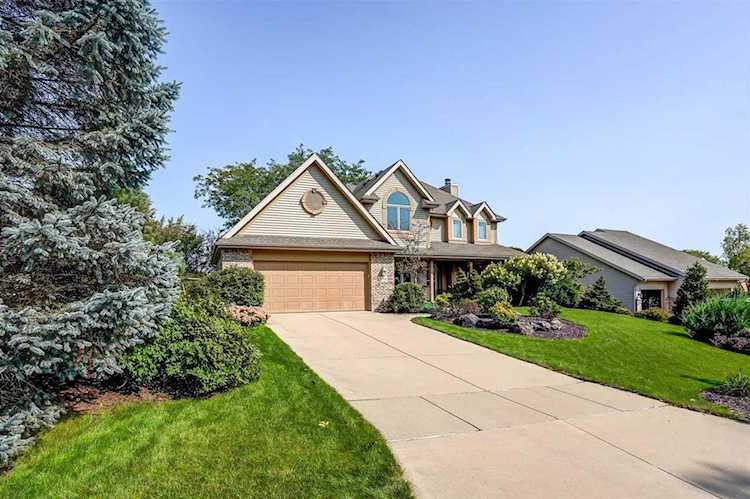 5708 Frusher Ln Fitchburg, WI 53711