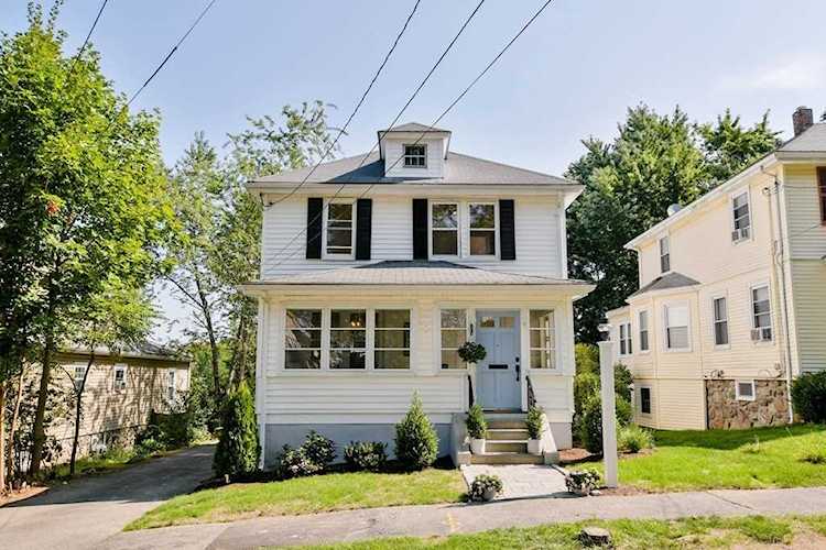 10 Nahanton Ave Milton, MA 02186