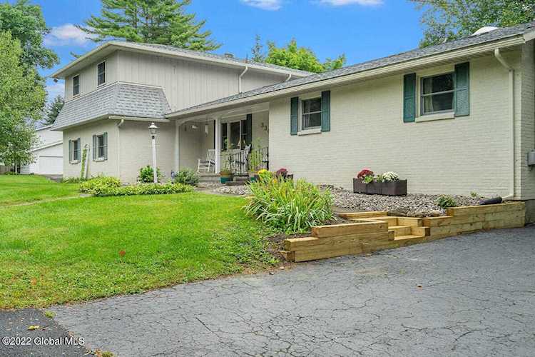 330 Mccormack Rd Albany, NY 12208