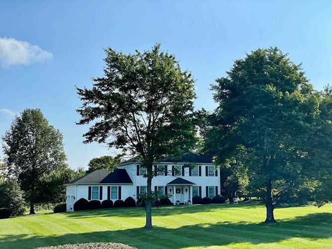 1400 Huntertown Rd Versailles, KY 40383