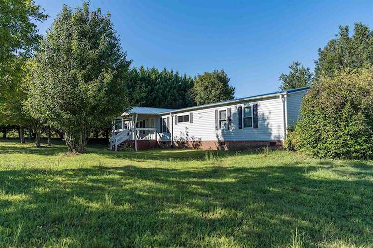 674 Wilkins Rd Campobello, SC 29322