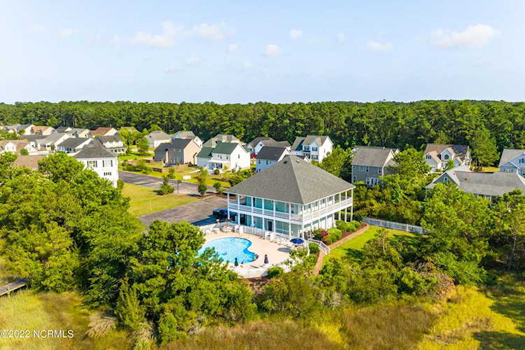 128 Madison Bay Drive Beaufort, NC 28516