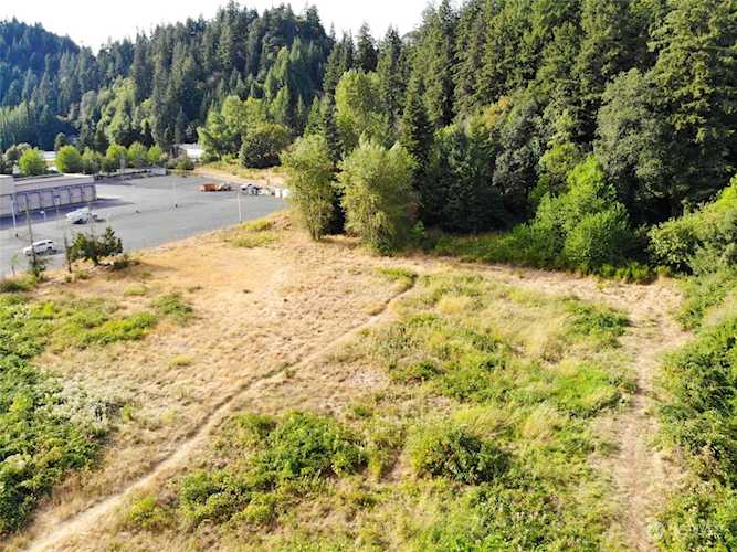 3700 Memorial Park Longview, WA 98632