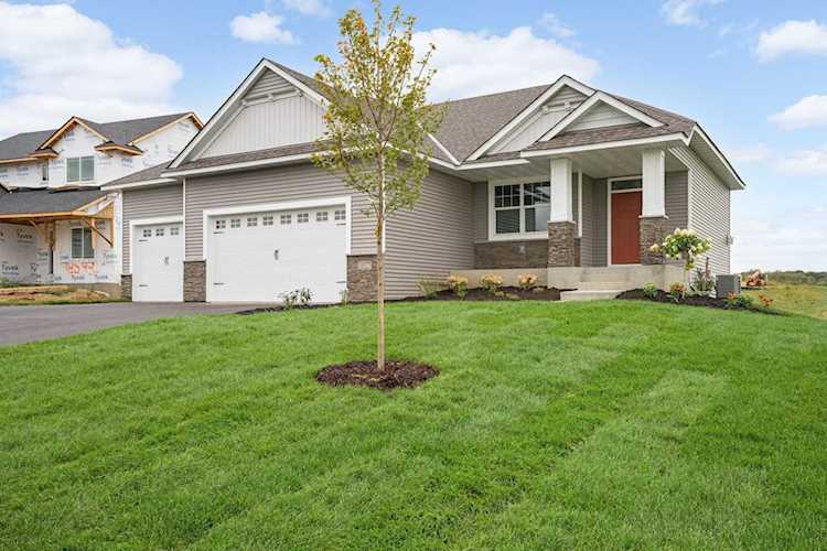 18527 Hexham Lane Lakeville, MN 55044