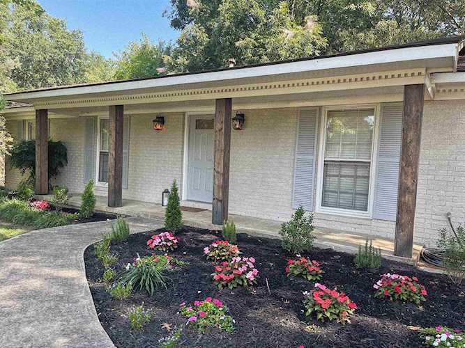 7988 Poplar Pike Ave Germantown, TN 38138