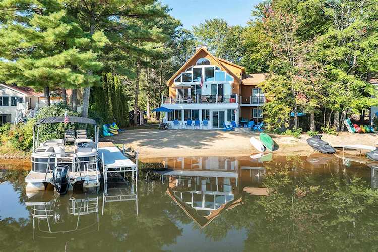 11 Galahad Place Farmington, NH 03835